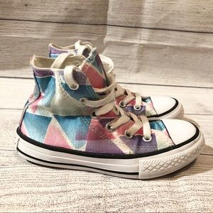 *Girls High Top Converse Shoes sz 11c